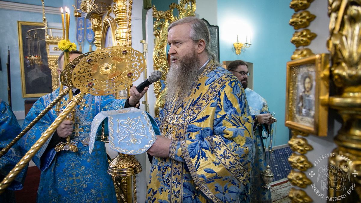 Вы сейчас просматриваете Луганск. Правящий архиерей возглавил празднование Рождества Пресвятой Богородицы