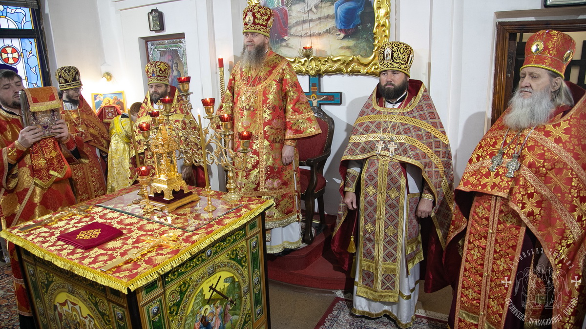Подробнее о статье Луганск. Престольный праздник храма святого великомученика Димитрия Солунского