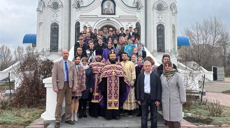 Подробнее о статье Луганск. Молебен в честь 103 — летия Далевского Университета