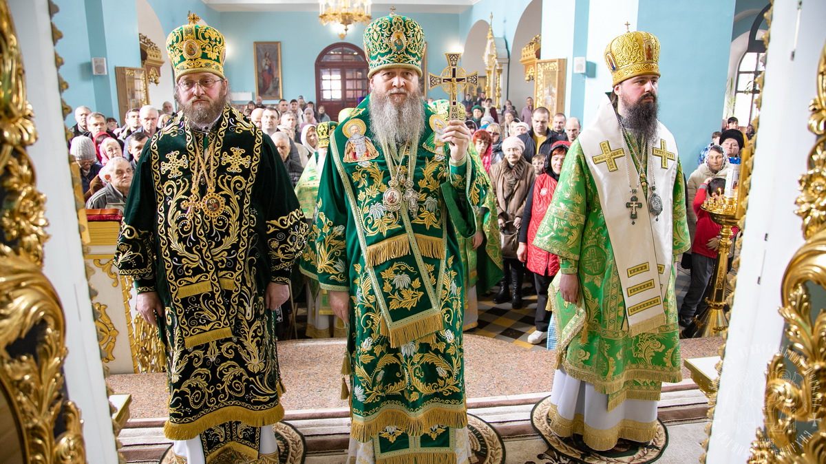 Подробнее о статье Луганск. В Неделю вторую Великого поста, архипастыри совершили воскресное богослужение в кафедральном соборе