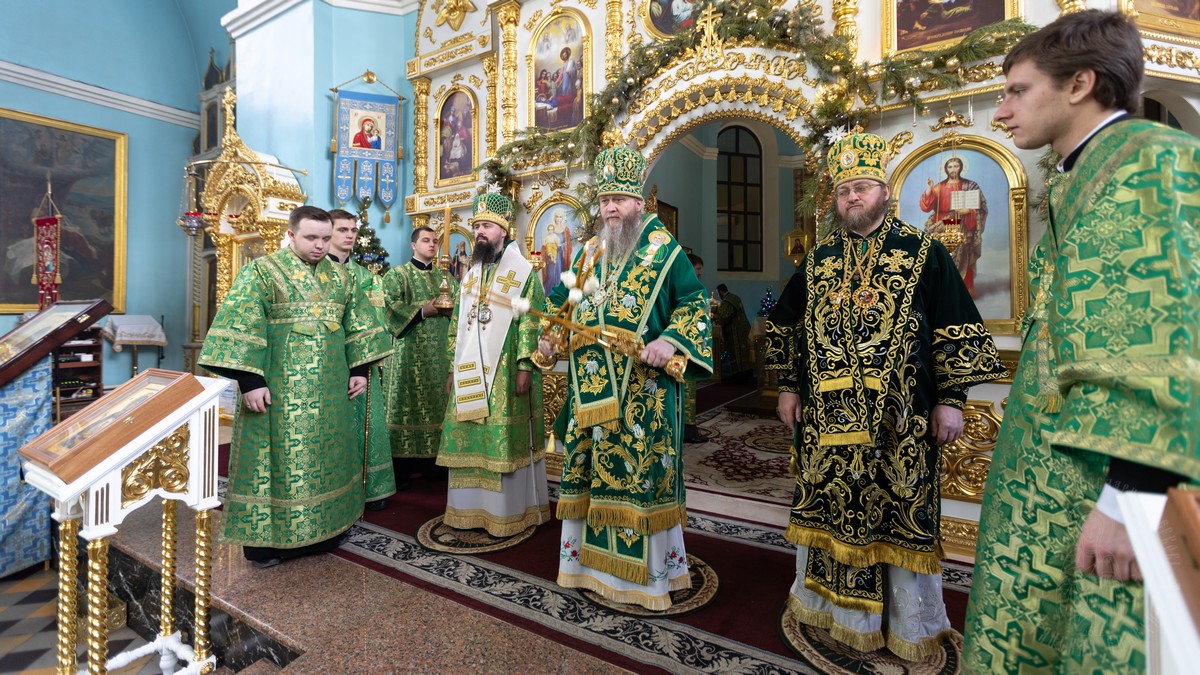 Подробнее о статье Луганск. Архипастыри Луганщины почтили память святого прп. Серафима Саровского