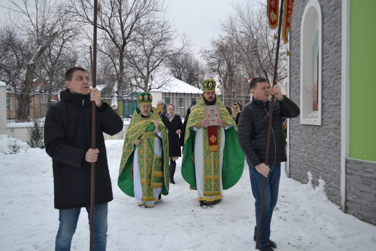 Подробнее о статье Луганск. Престольный день храма прп. Серафима Саровского
