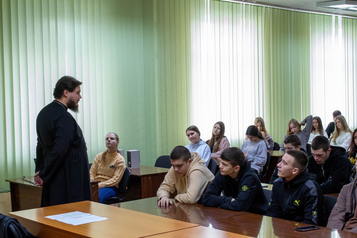 Вы сейчас просматриваете Луганск. Состоялось мероприятие, посвященное Всемирному Дню православной молодежи