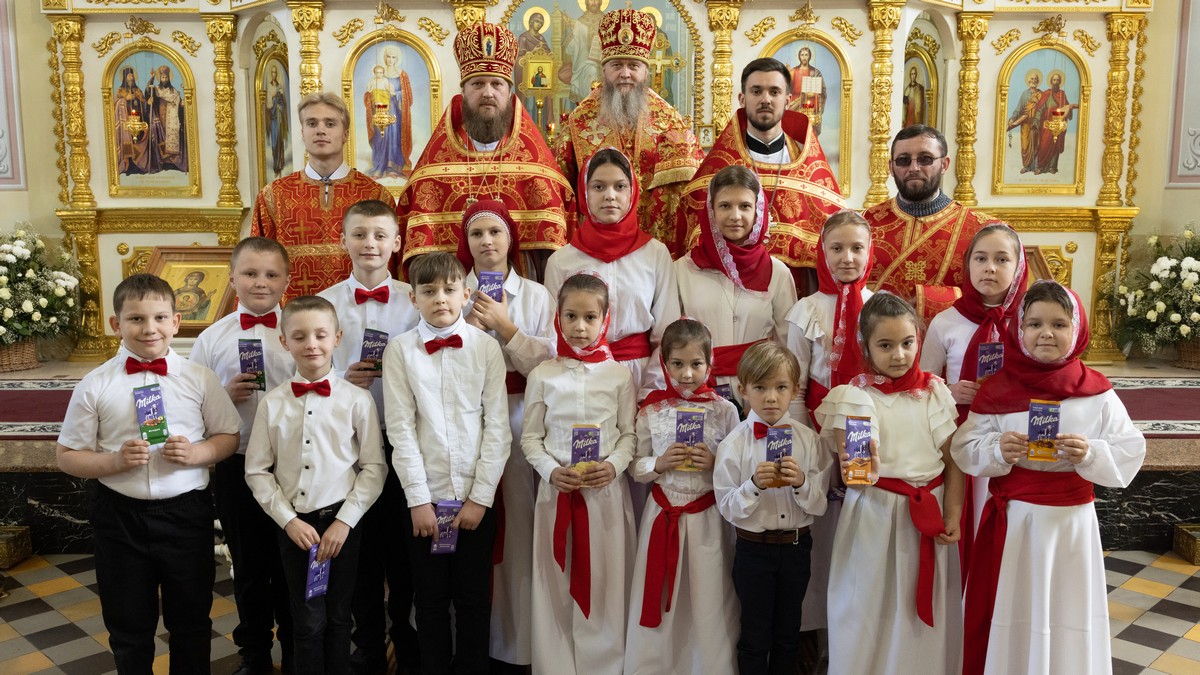 Подробнее о статье Луганск. Митрополит Пантелеимон совершил празднование иконе Божией Матери «Живоносный Источник»